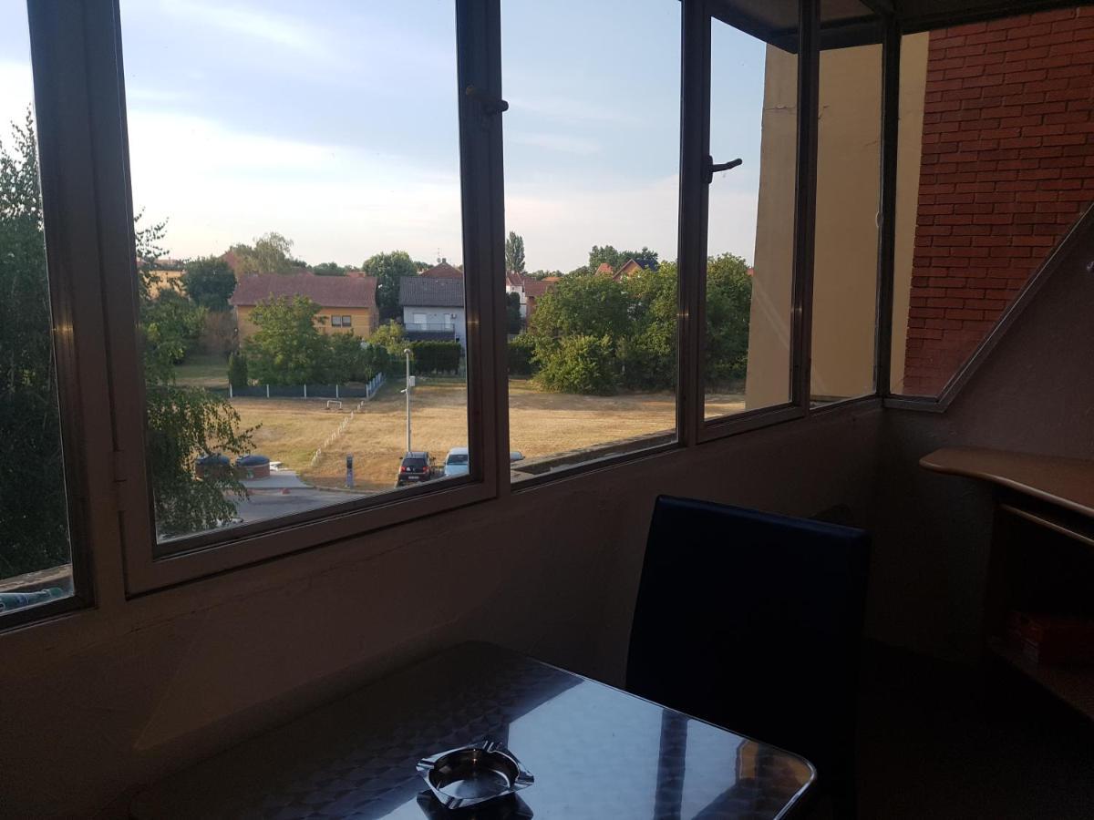 Walk Apartment Вуковар Екстериор снимка