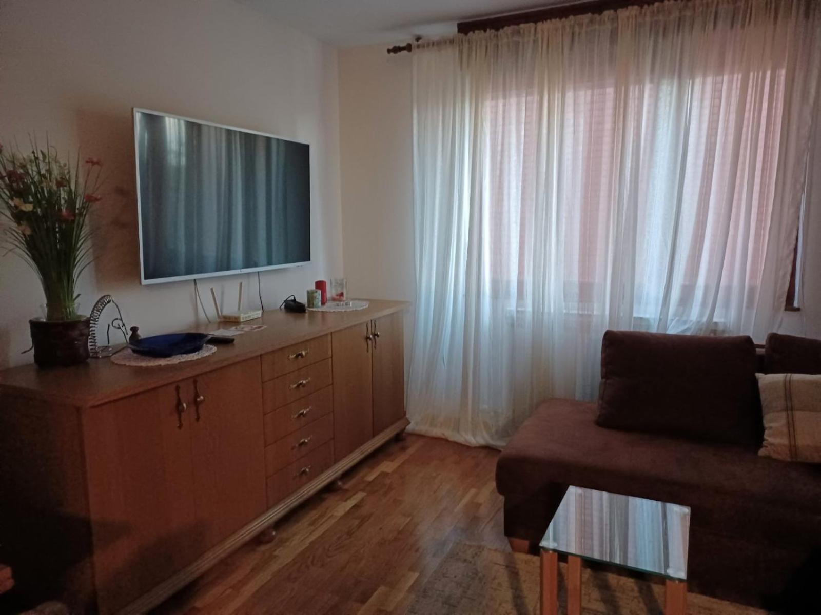 Walk Apartment Вуковар Екстериор снимка