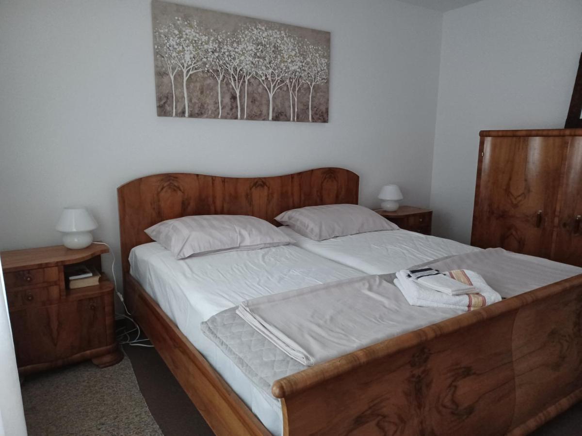 Walk Apartment Вуковар Екстериор снимка