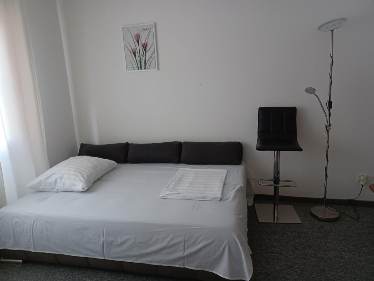 Walk Apartment Вуковар Екстериор снимка